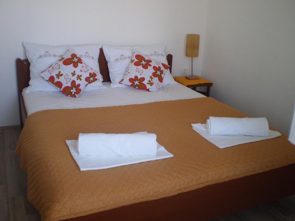 Apartment Vuk I Novak Ulcinj Extérieur photo