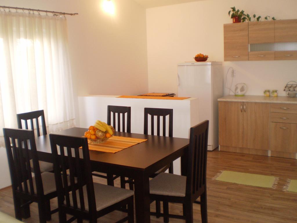 Apartment Vuk I Novak Ulcinj Extérieur photo