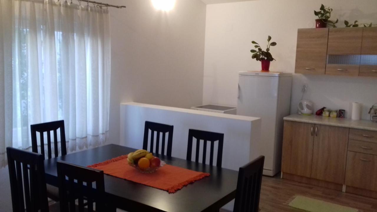 Apartment Vuk I Novak Ulcinj Extérieur photo